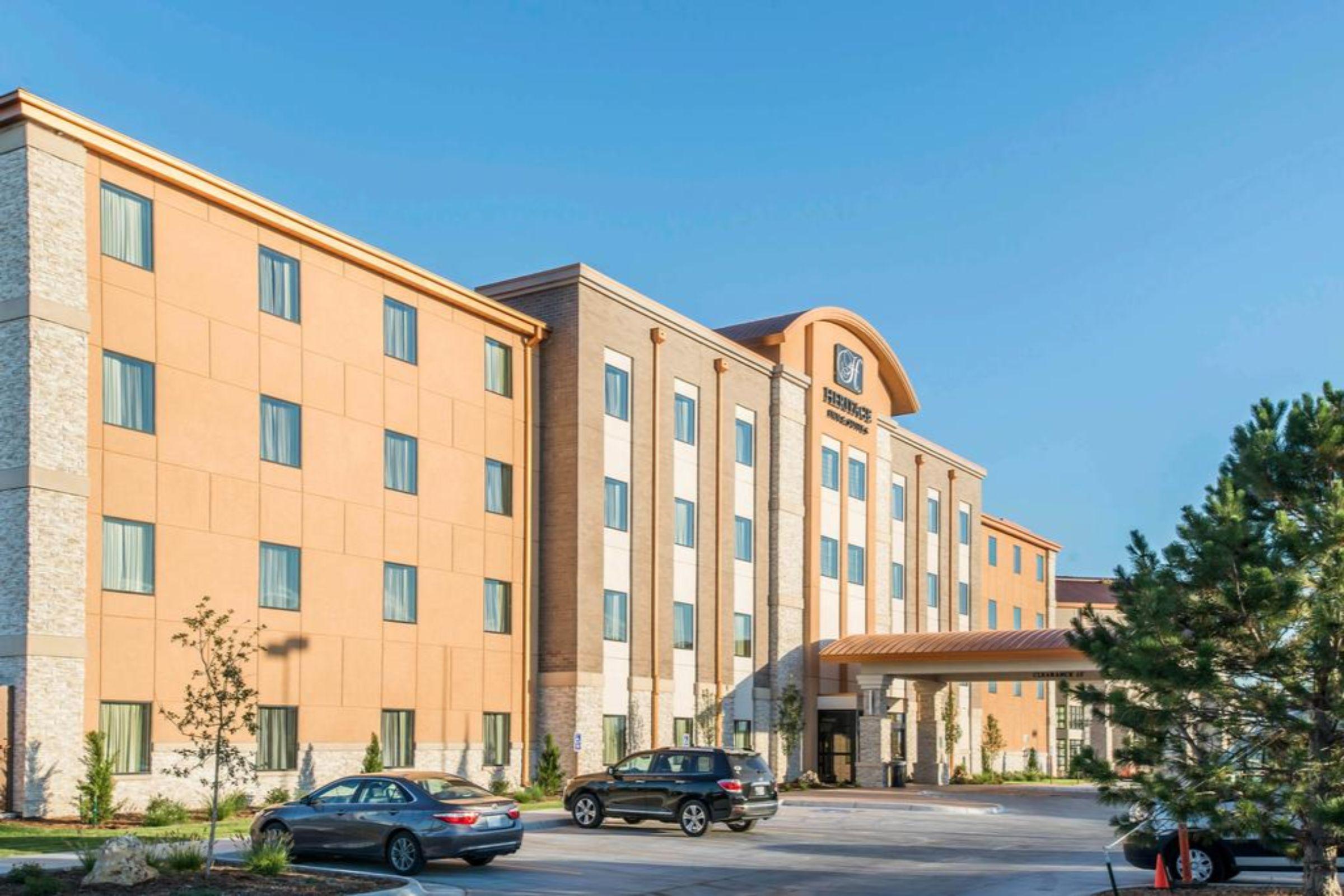 The Heritage Inn & Suites, Ascend Hotel Collection Garden City Exterior foto
